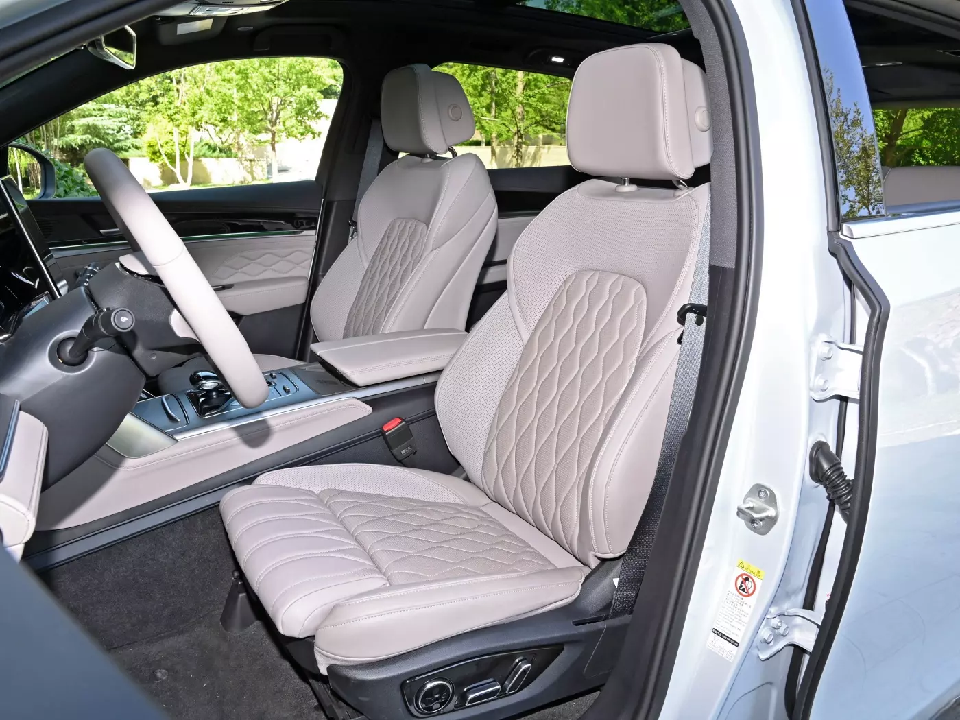 byd tang 3 (2).jpg